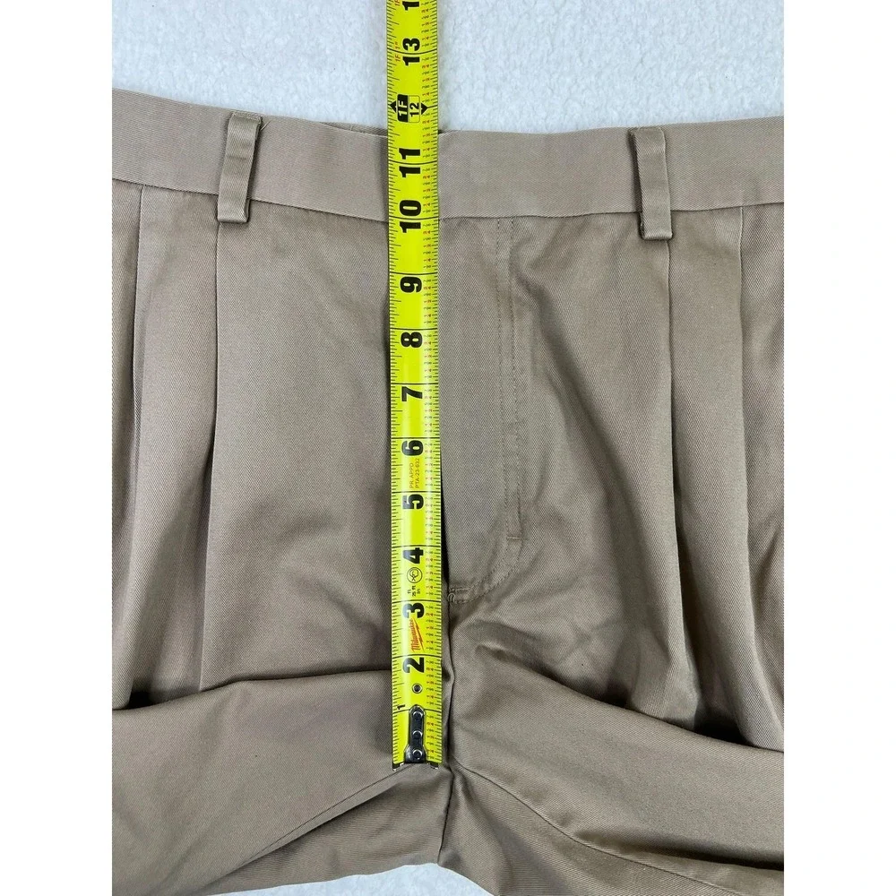 L.L. Bean Pants Mens 32x24 Beige Classic Fit Cotton Chino Pleated Casual - Picture 7 of 10